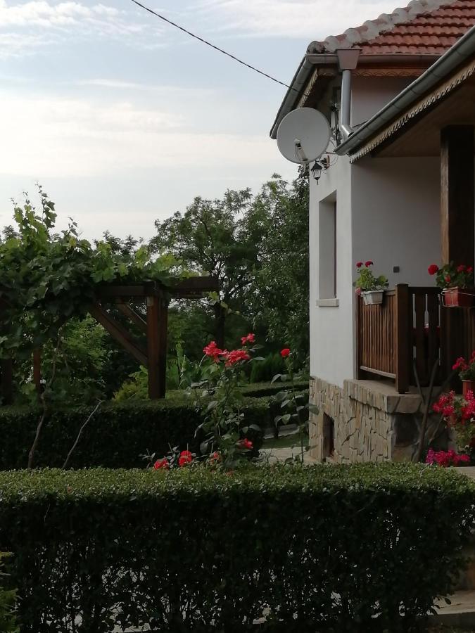 克鲁舒纳 Krushunska Panorama酒店 外观 照片