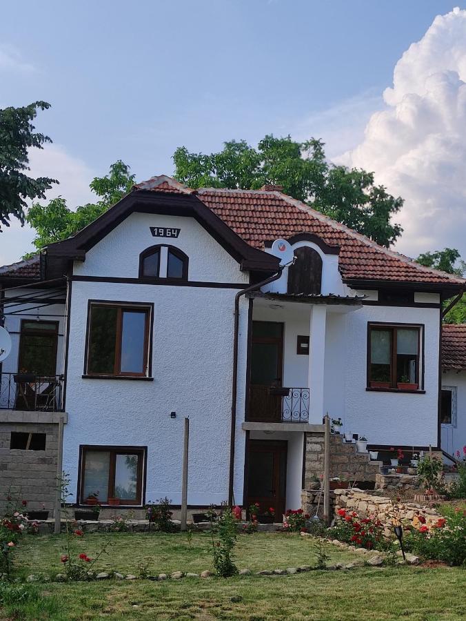 克鲁舒纳 Krushunska Panorama酒店 外观 照片