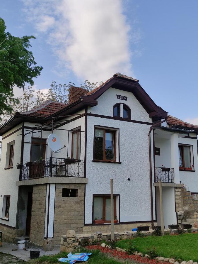 克鲁舒纳 Krushunska Panorama酒店 外观 照片